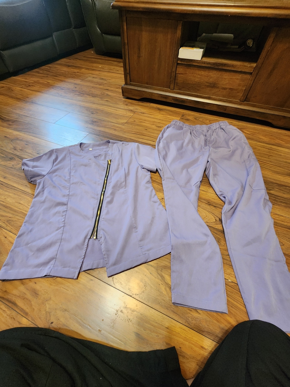 Lavender Women's Scrub Set Pants & Top